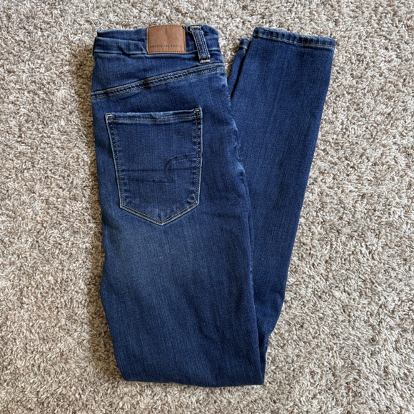 American Eagle Ripped Skinny Jeans - Picture 5 of 5
